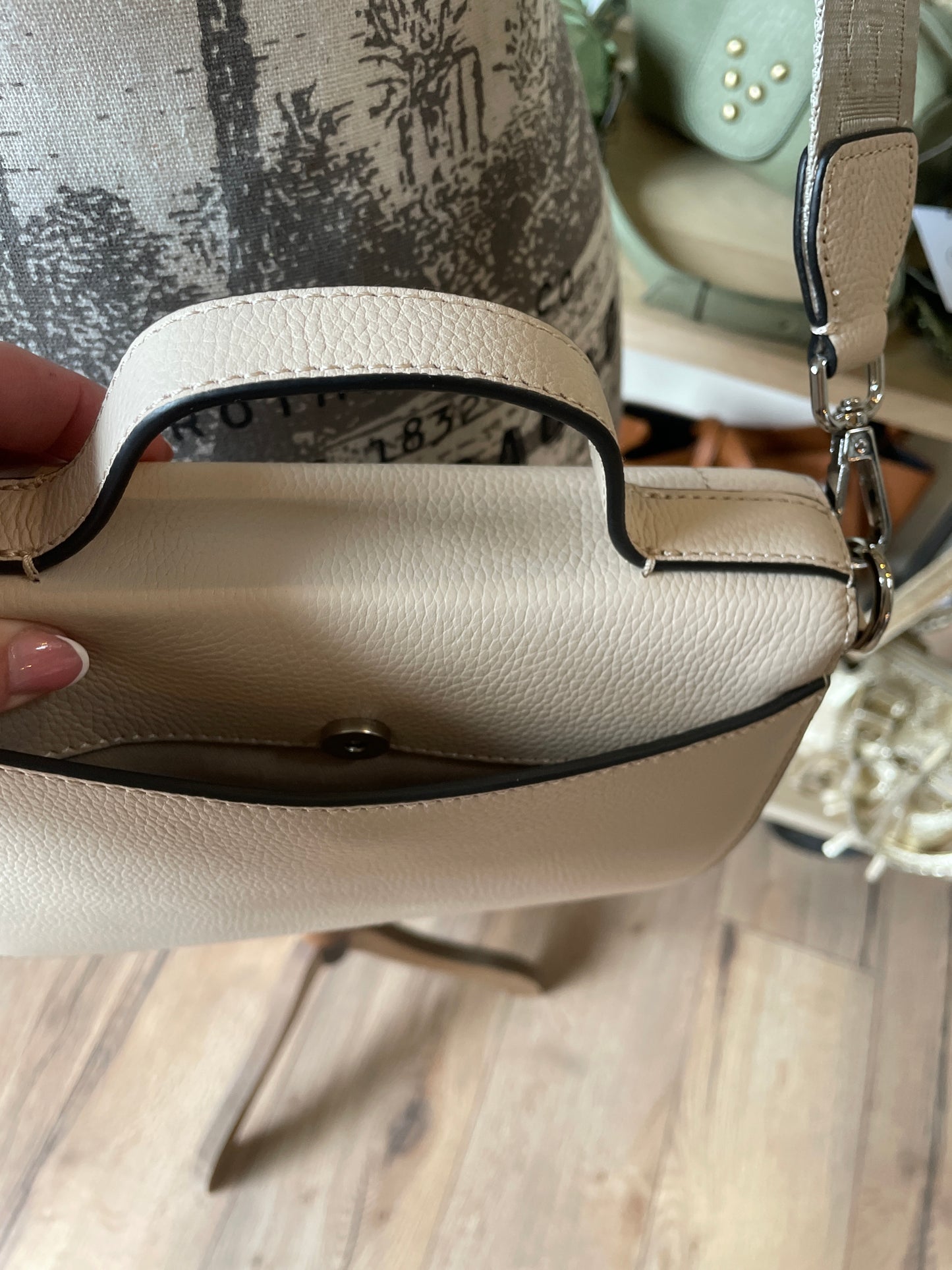 Sac bandoulière en cuir ALTESSE coloris Craie - Étrier