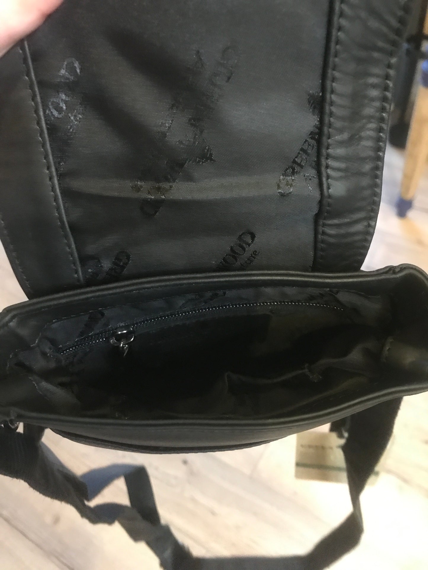 Petit Sac bandoulière en cuir noir - Greenwood
