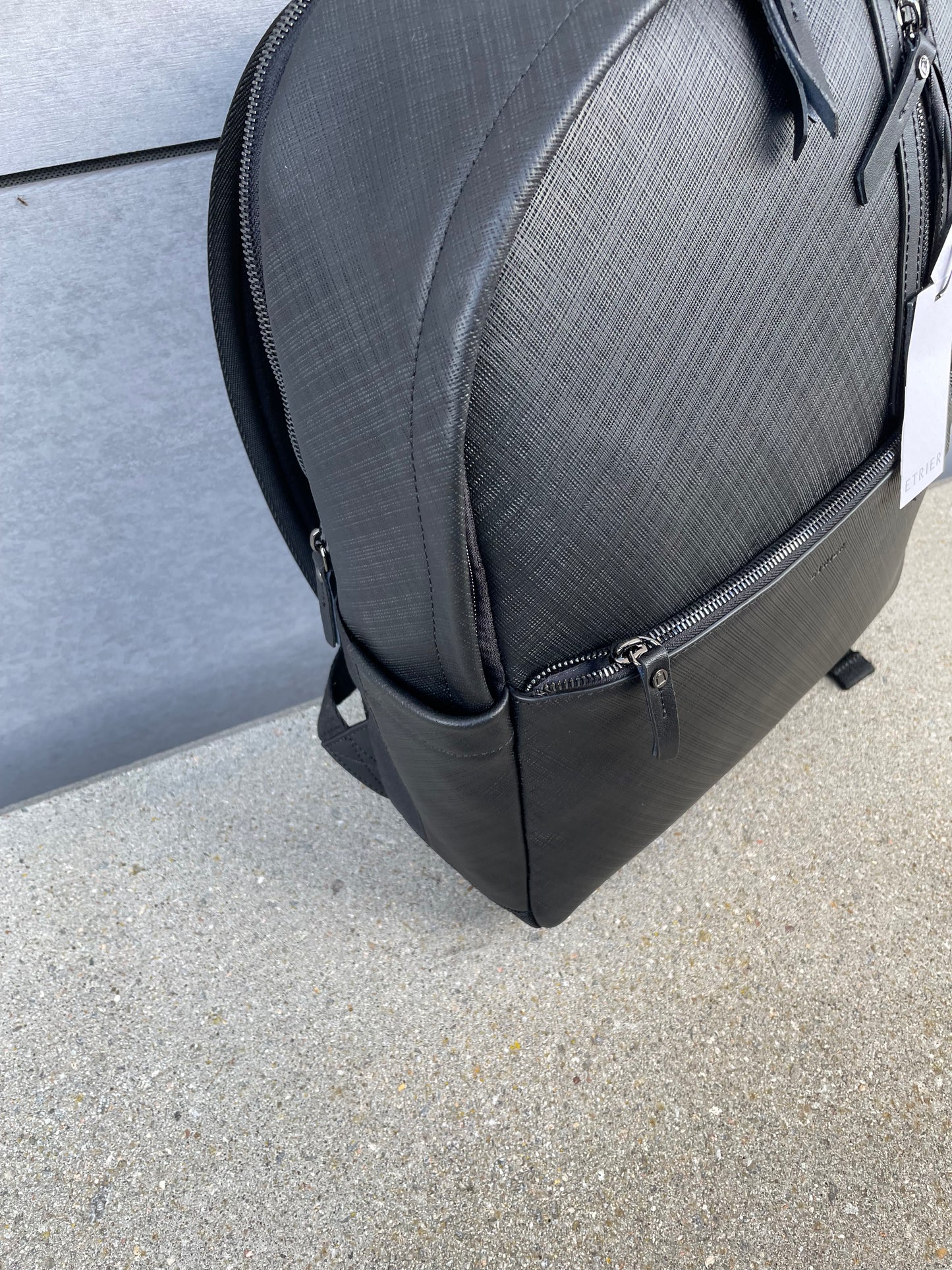 Sac à dos business en cuir Ligne Flèche 2 compartiments + PC 15’´- ETRIER