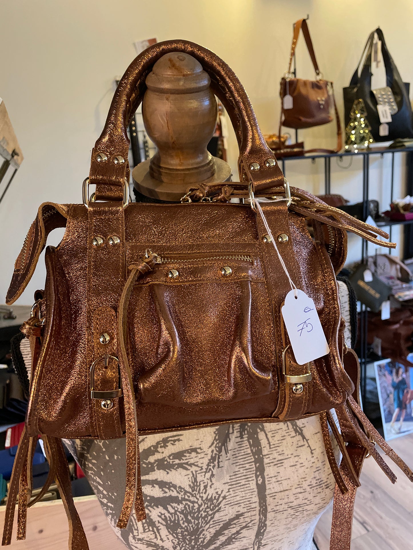 Banane Alda en daim coloris taupe