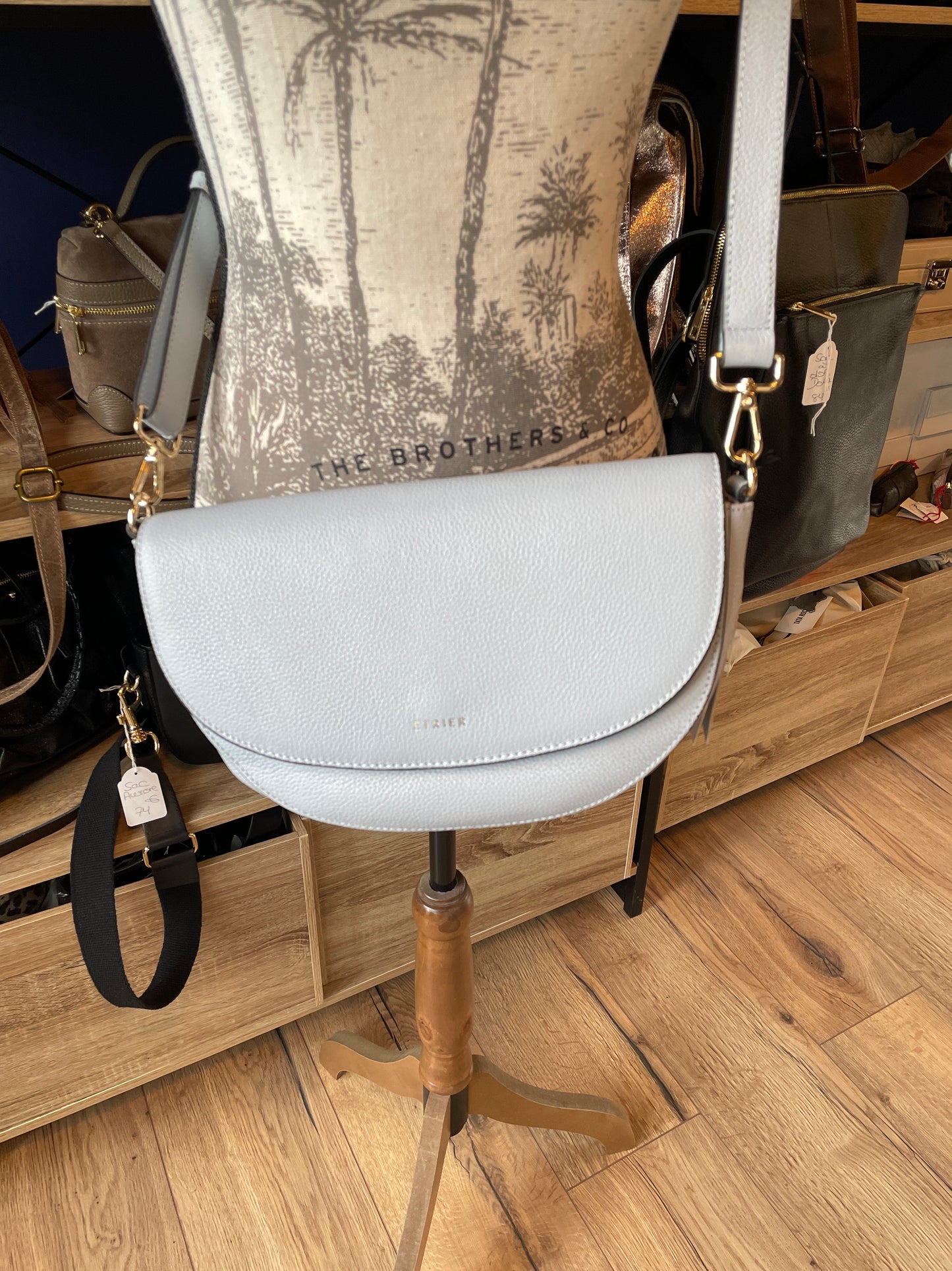 Sac bandoulière en cuir Tradition coloris azur - Étrier