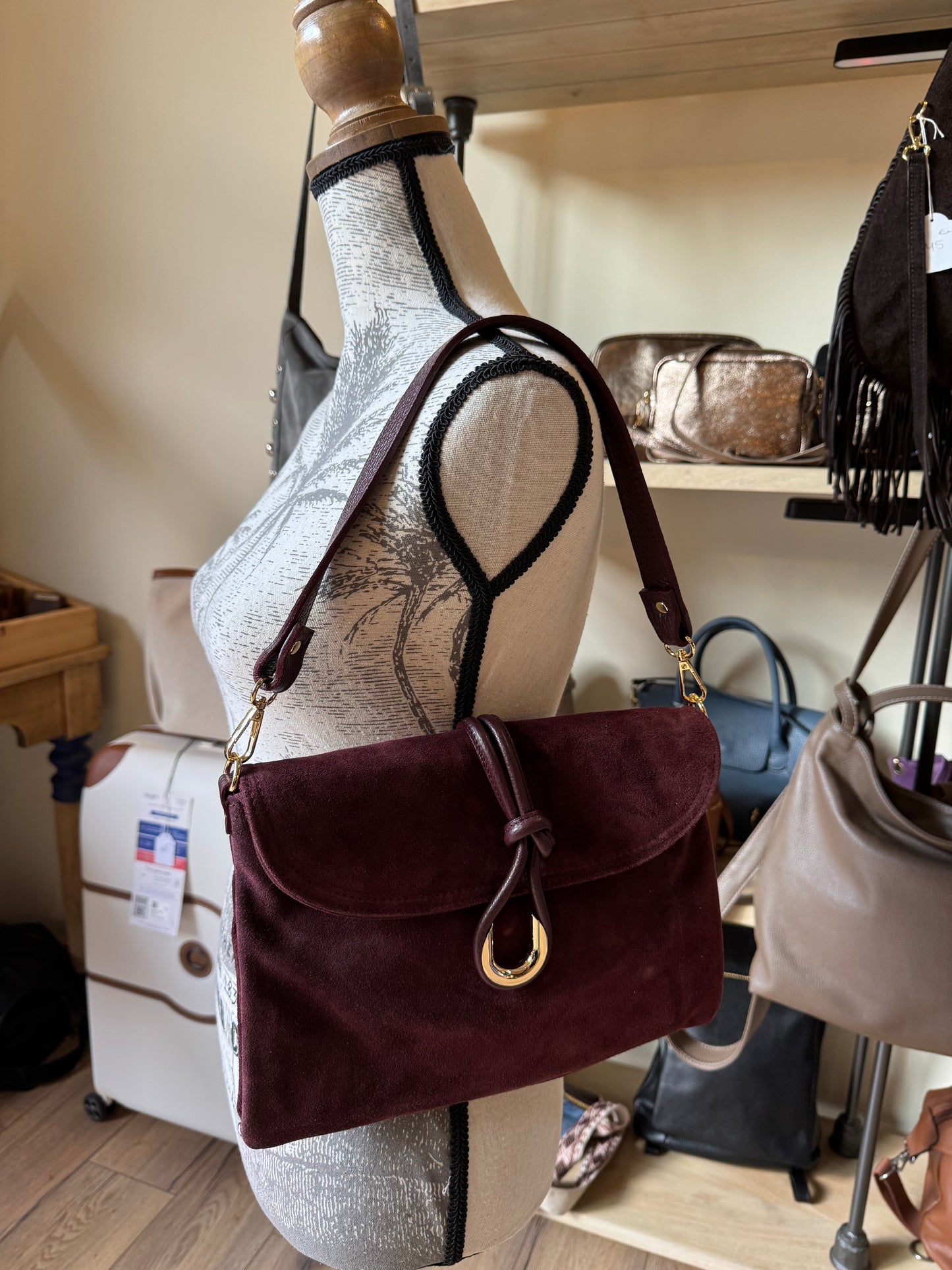 Sac Pochette Nattacha en daim  coloris bordeaux