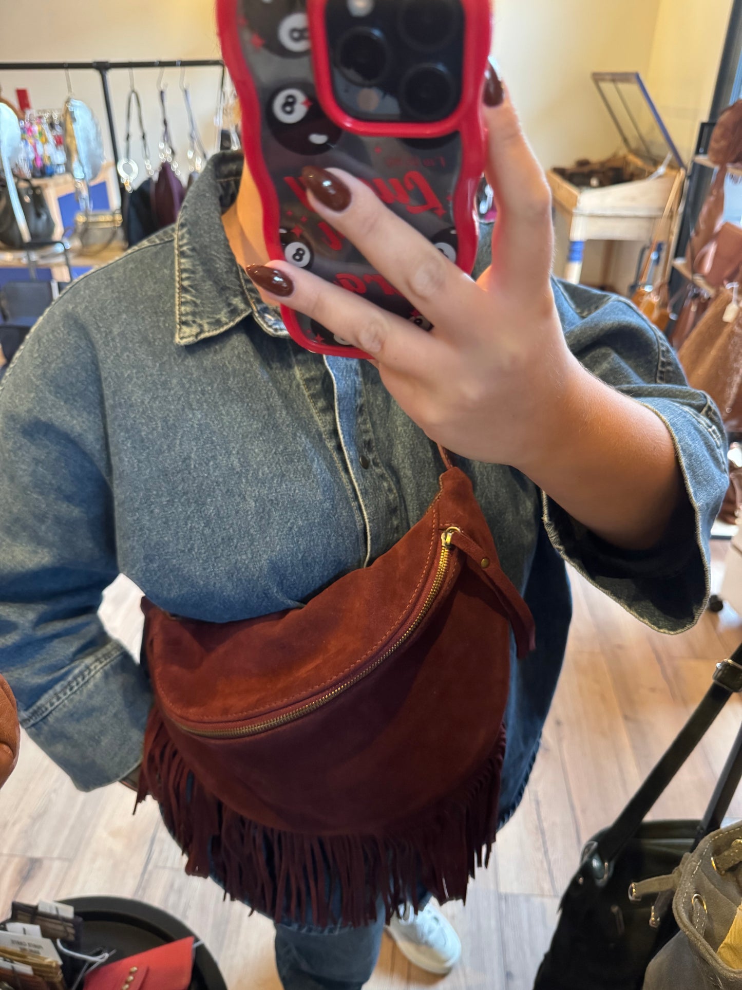 Banane Happy en daim et cuir avec franges coloris bordeaux