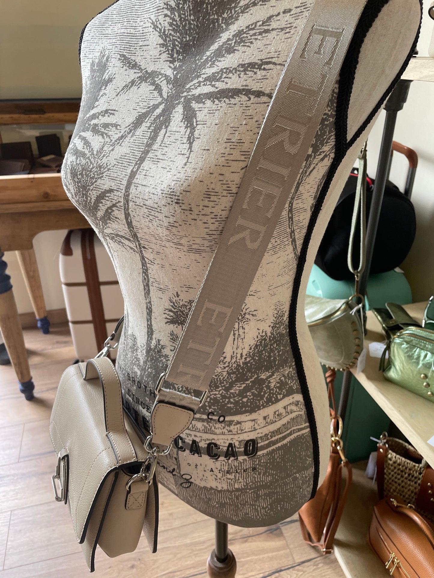 Sac bandoulière en cuir ALTESSE coloris Craie - Étrier