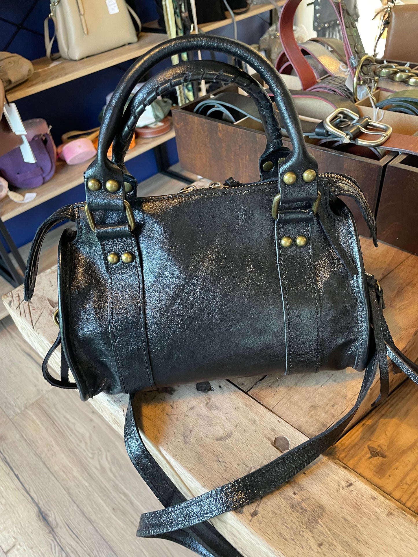 Sac Amandine mini en cuir noir irisé