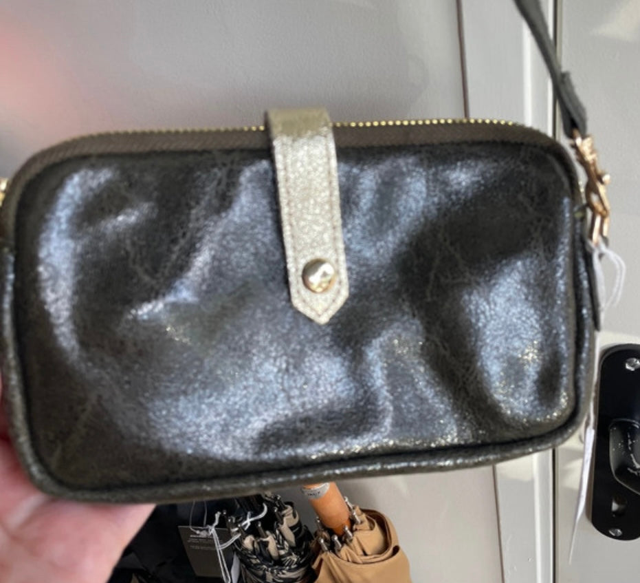 Porte téléphone micro sac en cuir kaki et or