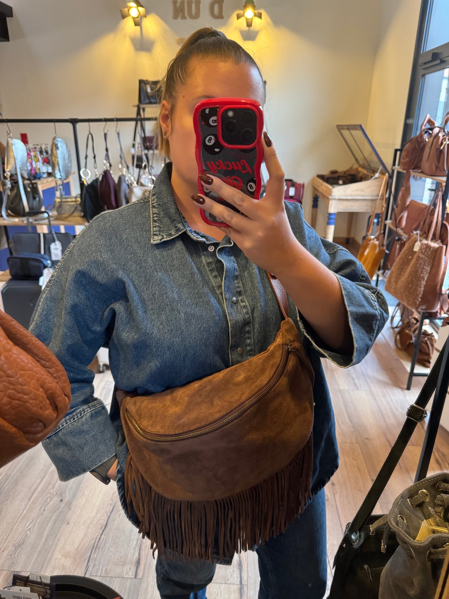 Banane Happy en daim et cuir grainé avec franges coloris marron