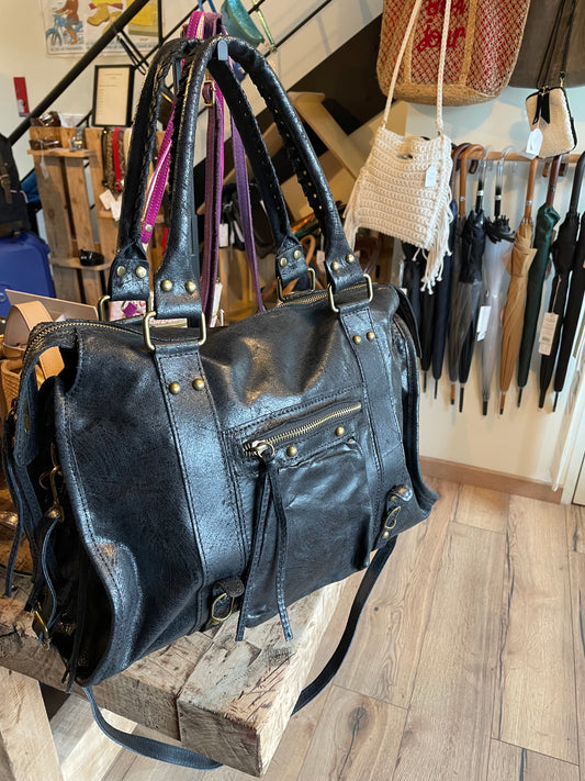 Sac Amandine en cuir noir mat - grand format