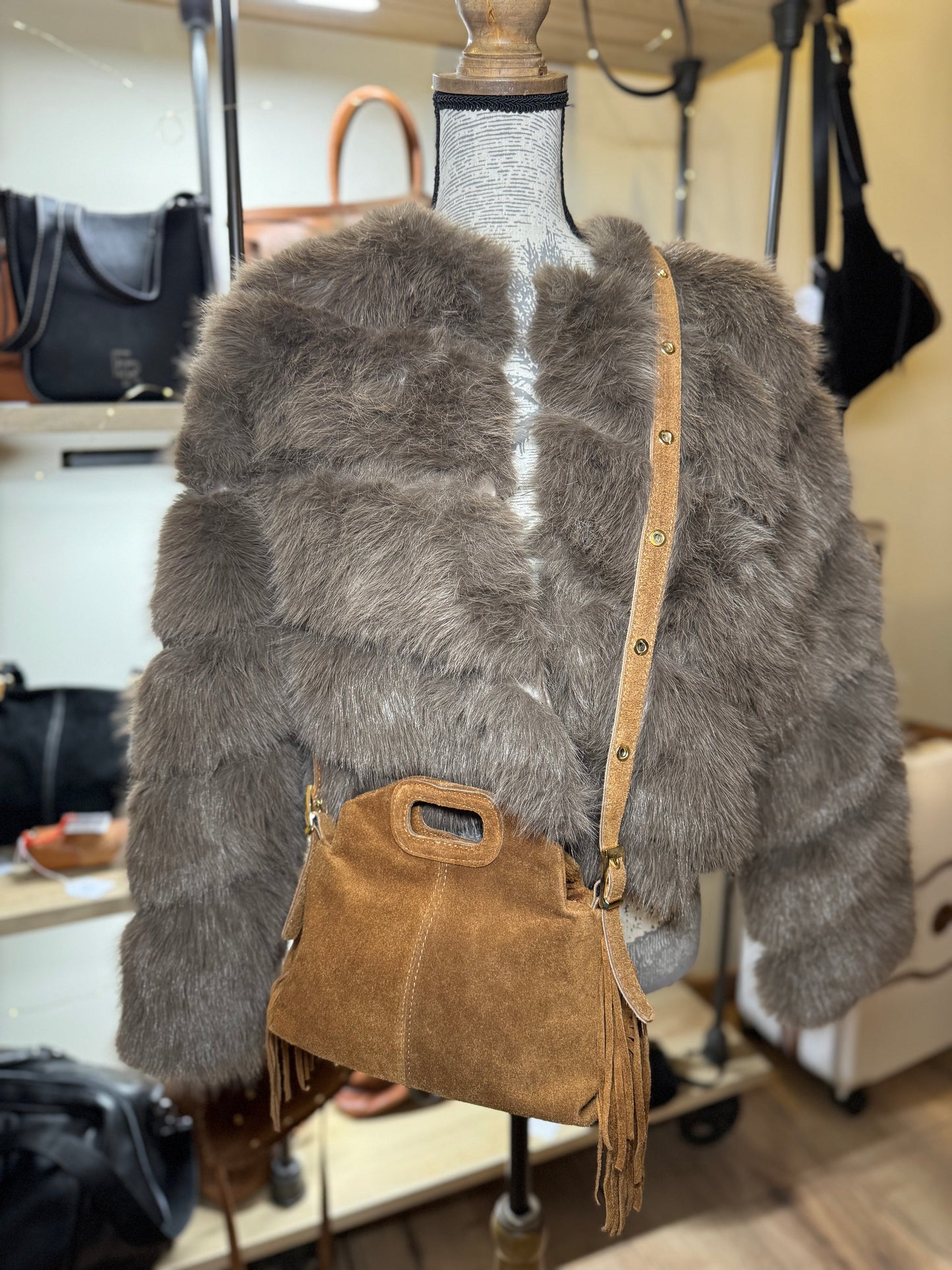 Sac Manon en daim et franges coloris cognac