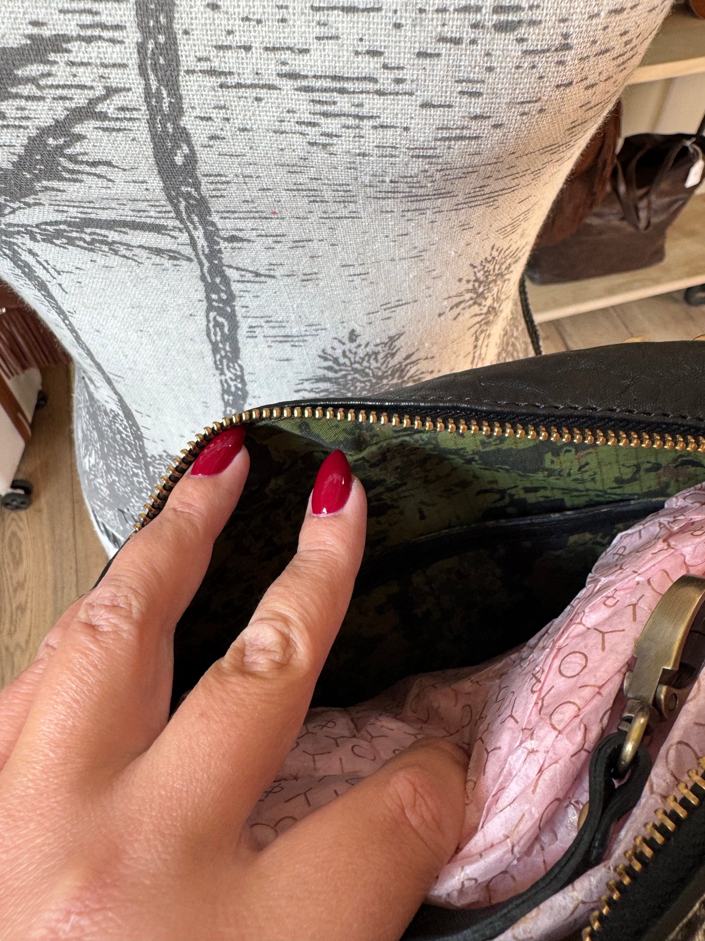 SAC MAKE-ME UP MEDIUM ROCK NOIR