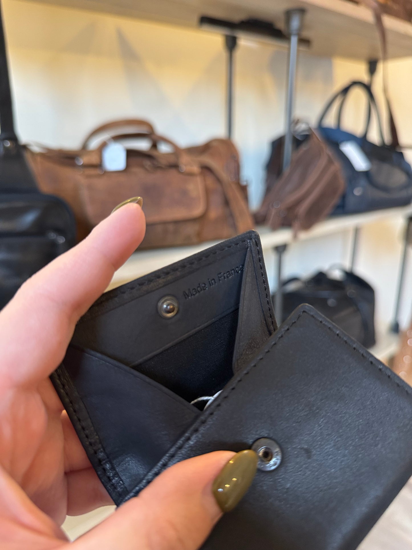 Petit porte-monnaie en cuir noir ligne Oil - Etrier