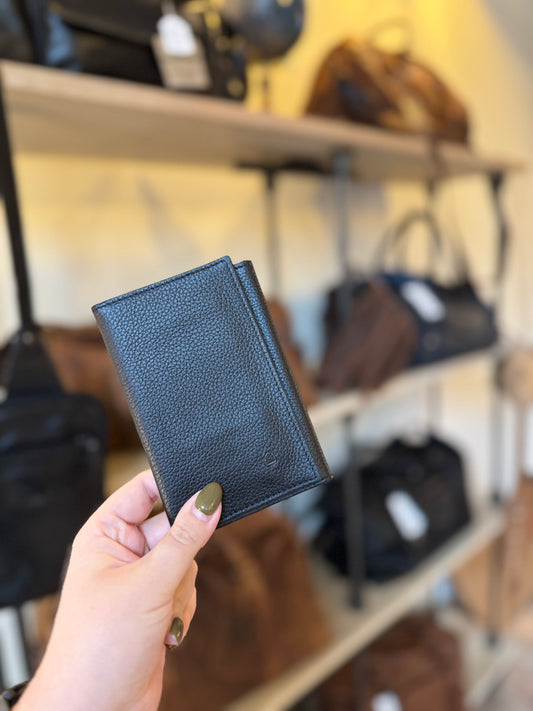 Porte-papiers/porte cartes  en cuir noir ligne Madras - Étrier