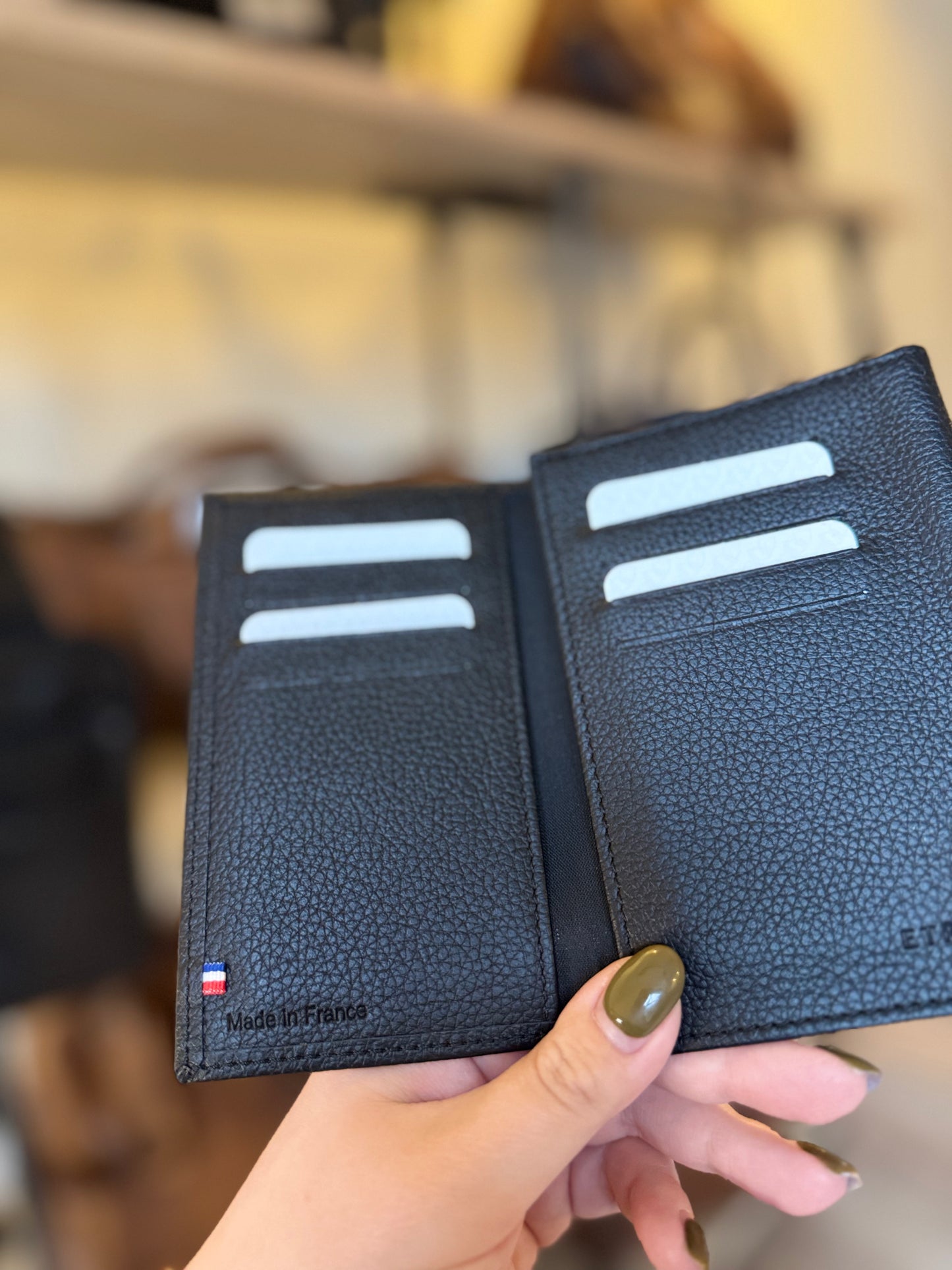 Porte-papiers/porte cartes  en cuir noir ligne Madras - Étrier