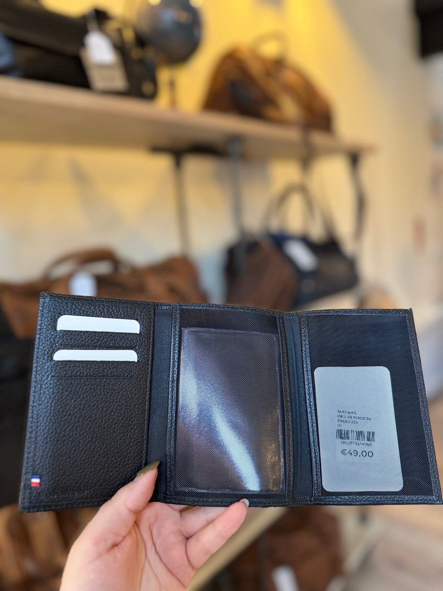 Porte-papiers/porte cartes  en cuir noir ligne Madras - Étrier