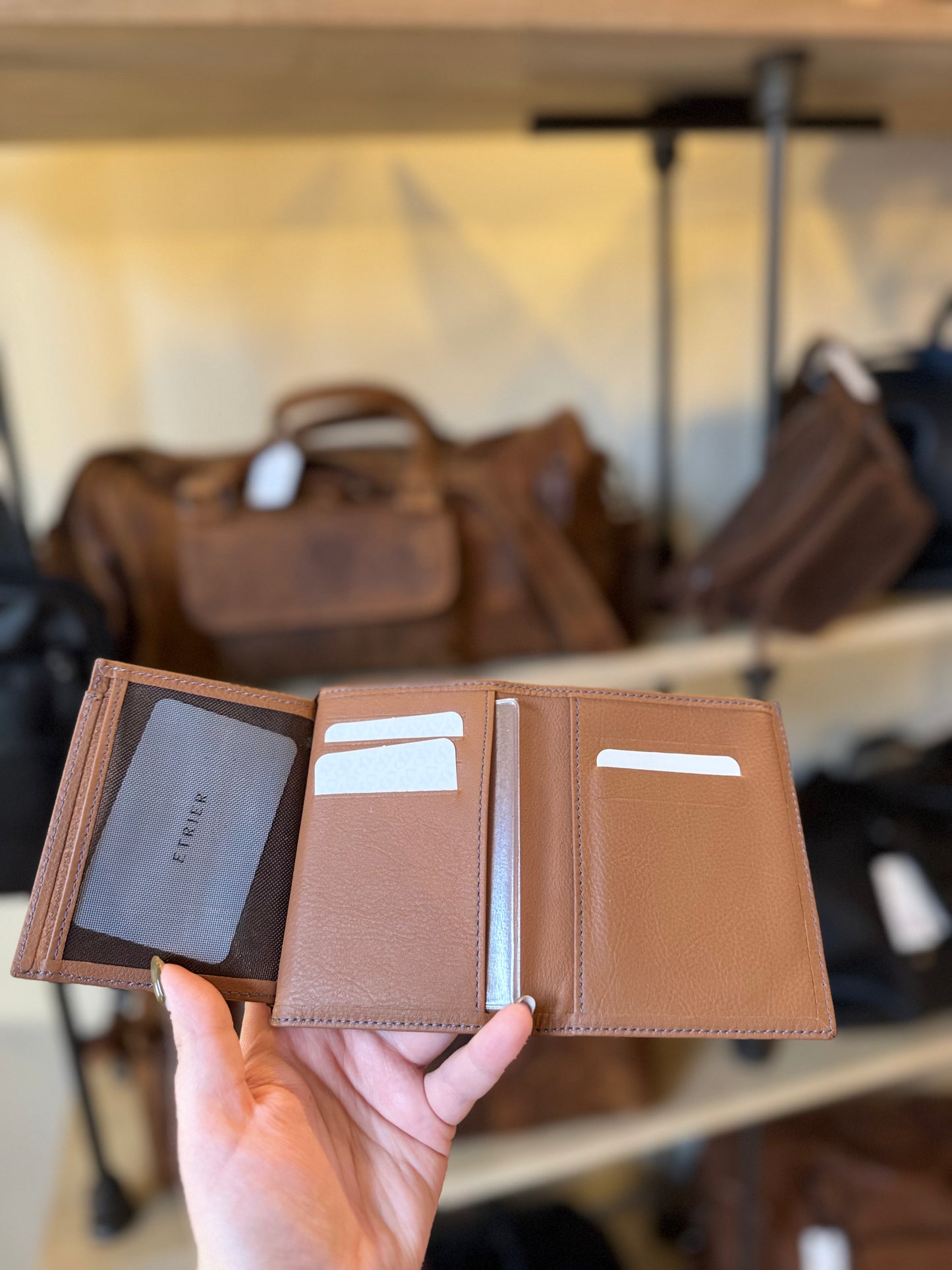 Portefeuille en cuir Camel ligne Paris - Etrier