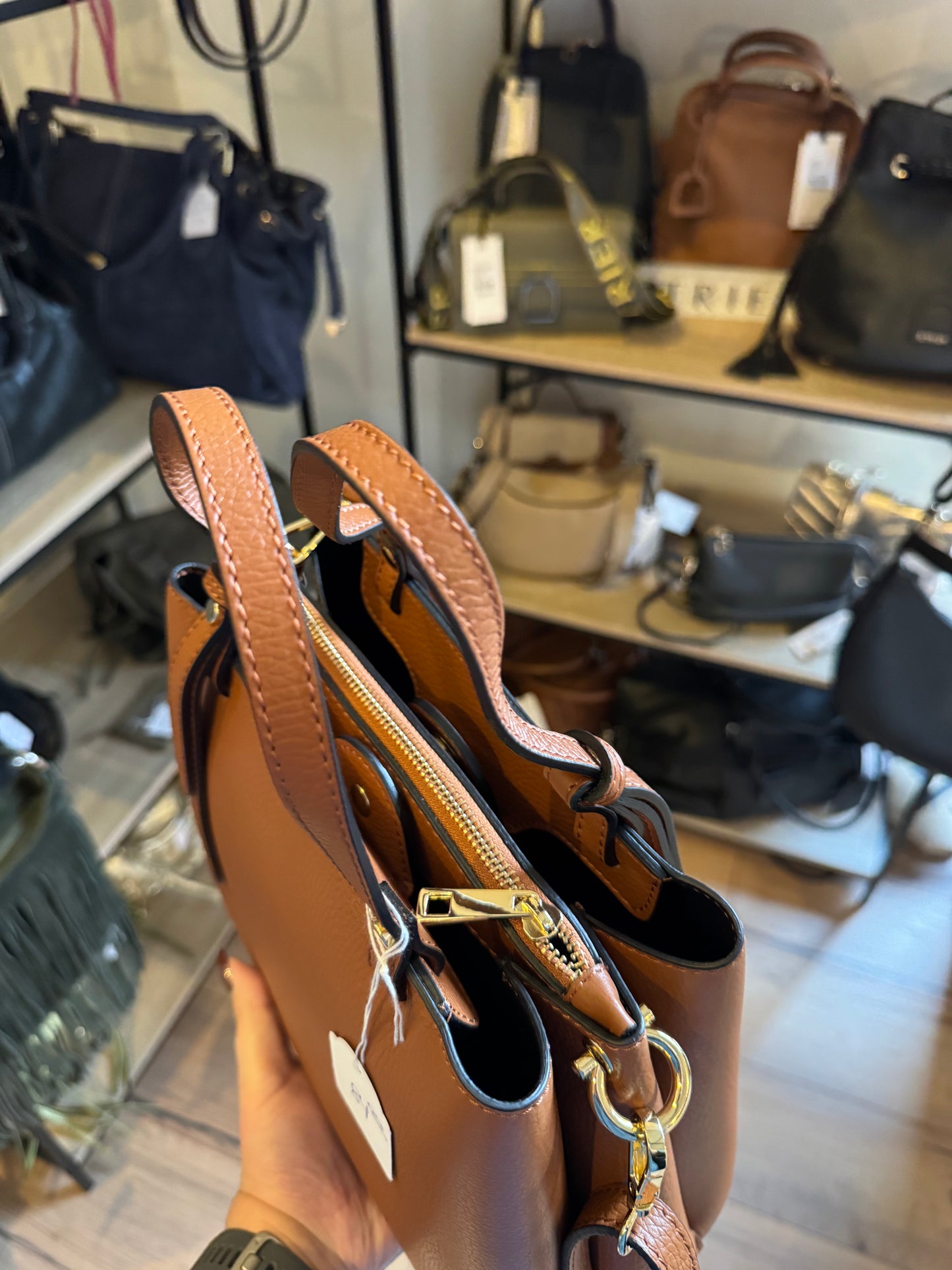 Sac Charlotte en cuir grainé coloris cognac