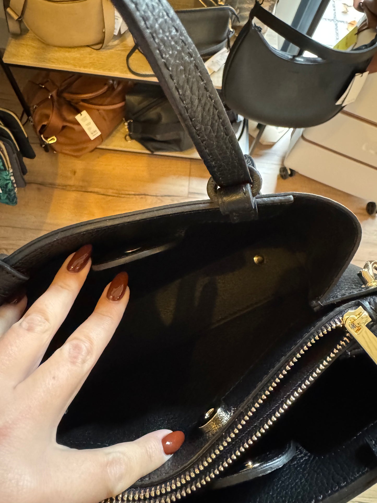 Sac Charlotte en cuir grainé coloris noir