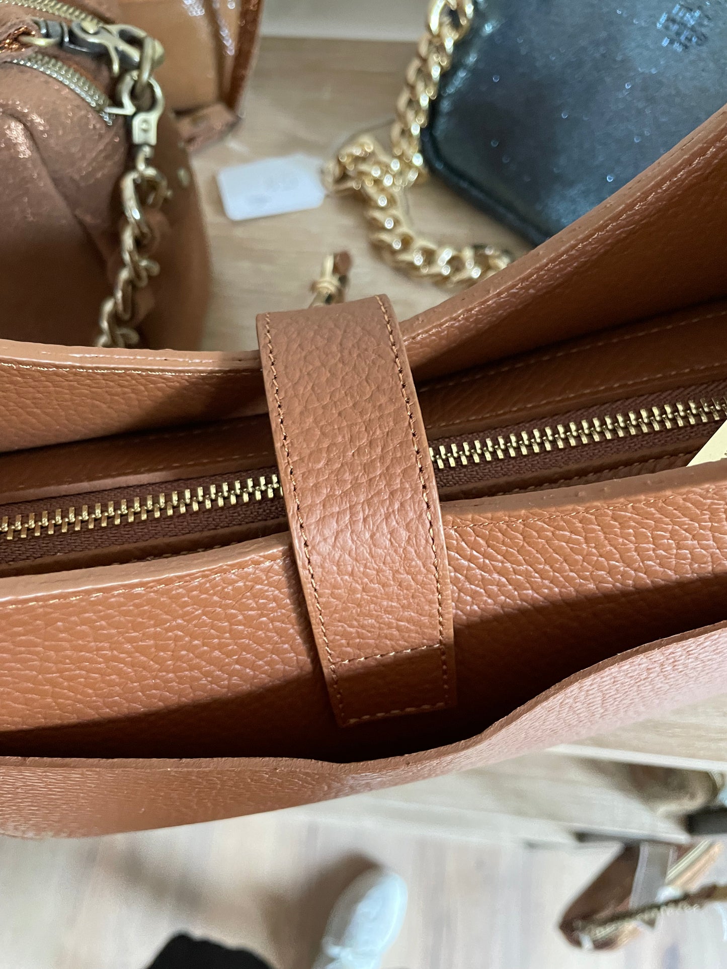 Sac Hobo ligne foulonné coloris Camel - Lancaster