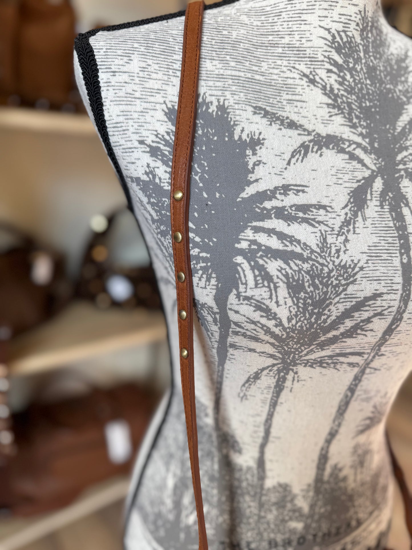 SAC MAKE-ME UP MEDIUM ROCK COGNAC